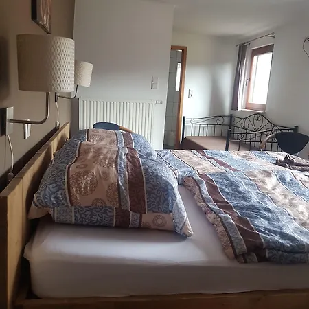 Landgasthof Nesselbach 3*