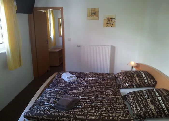 Landgasthof Nesselbach 3*