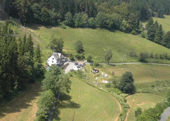 Konukevi Landgasthof Nesselbach 3*