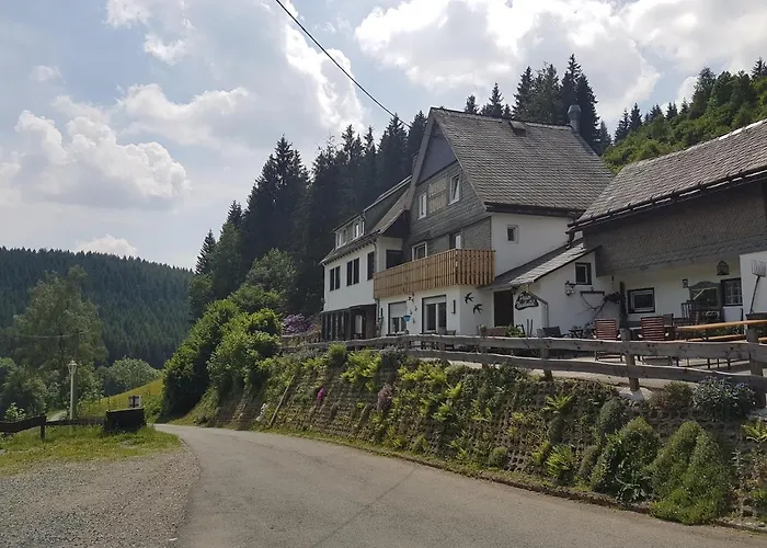 Landgasthof Nesselbach 3*